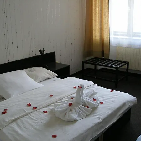 Pyramida Hotel
